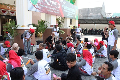 HUT MARI5